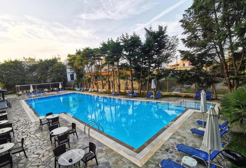 스탠다드 트리플 룸, Corfu Hellinis