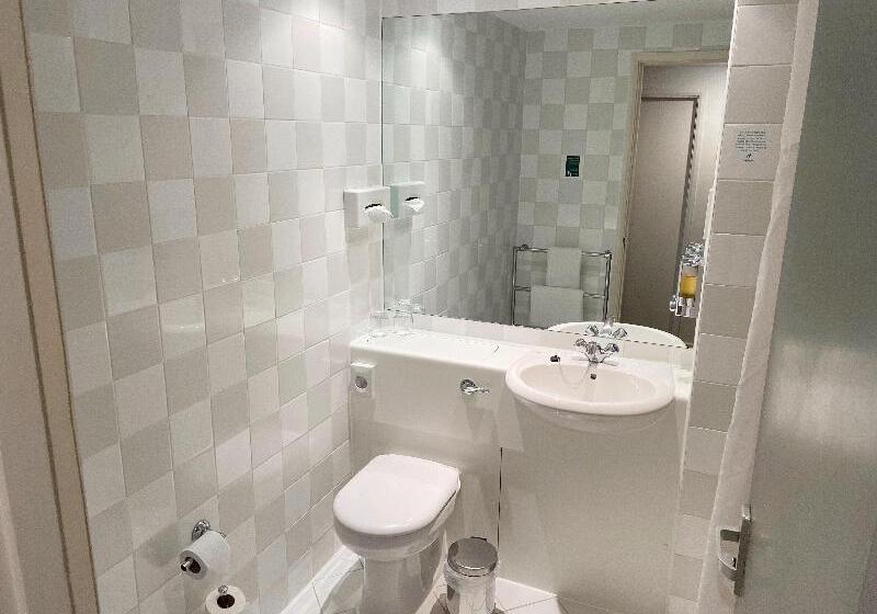 Номер Премиум, Holiday Inn Hull Marina, An Ihg