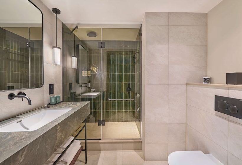 סוויטה, Hyatt Regency London Blackfriars