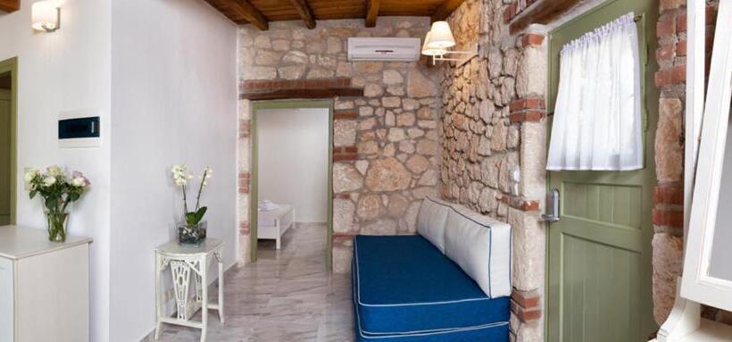 Семейный Номер, Petrino Eco Village