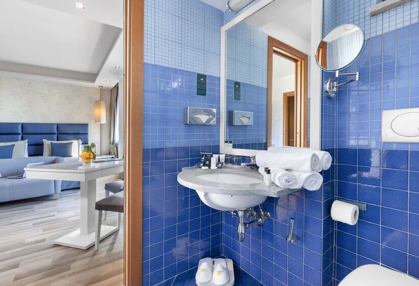 Номер Стандарт Боковой Вид на Море, Nastro Azzurro Resort
