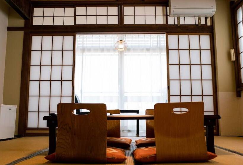 Четырехместный Номер Стандарт, Guesthouse Sunline Beppu