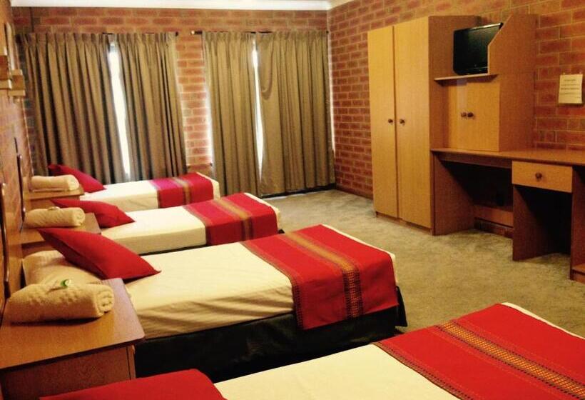디럭스 패밀리 룸, Pooraka Motor Inn