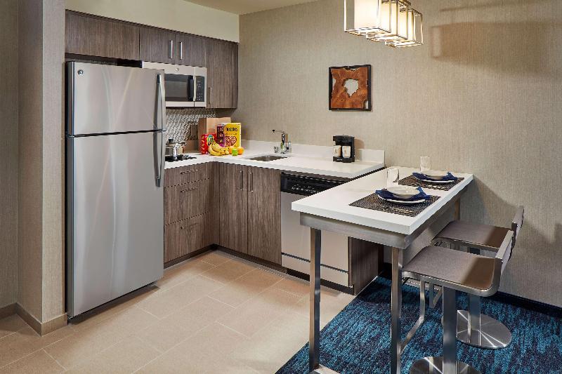 Люкс 2 Спальни, Homewood Suites By Hilton San Diego Hotel Circle/seaworld Area
