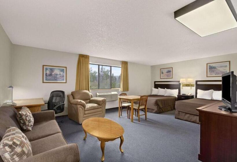 סוויטה דלוקס, Super 8 By Wyndham Williams Lake Bc