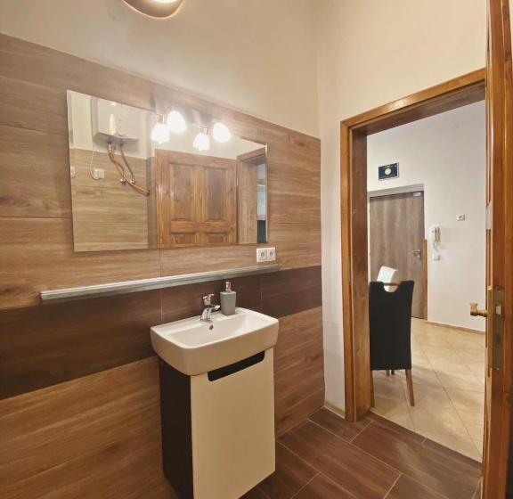 استودیوی استاندارد, Apartmán Sirius B