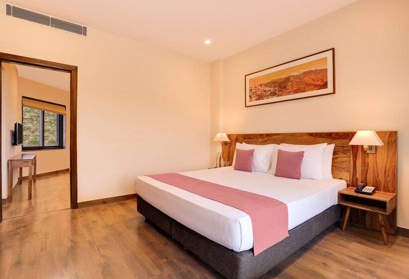 디럭스 스위트, Lemon Tree Hotel, Kasauli