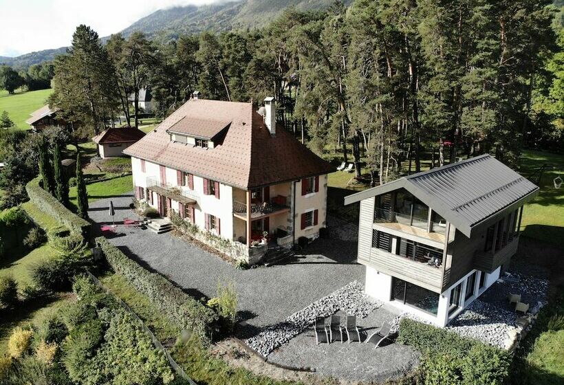 Superior room with lake view, Les O D Annecy