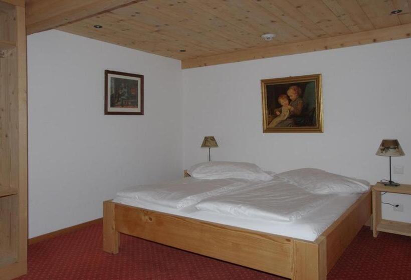 اتاق خانوادگی, Posthotel Rössli