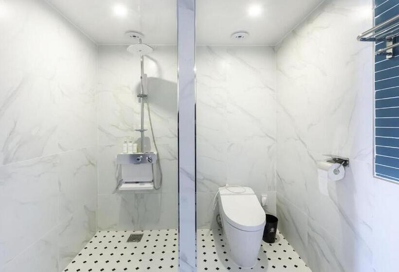 Номер Deluxe, Browndot Hotel Sasang Renecite