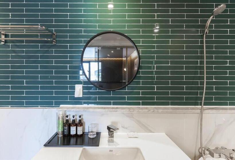 Номер Deluxe, Browndot Hotel Sasang Renecite