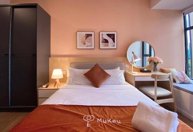 استودیوی استاندارد, Ceylonz Seasonal Suites