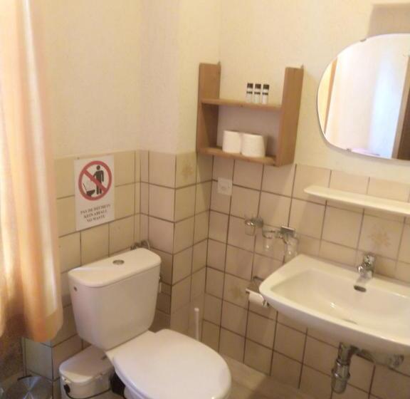 Четырехместный Номер Superior, Maison D Hôtes De La Gare