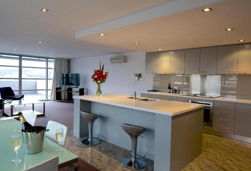 Апартаменты 3 Спальни, Zero Davey Boutique Apartment