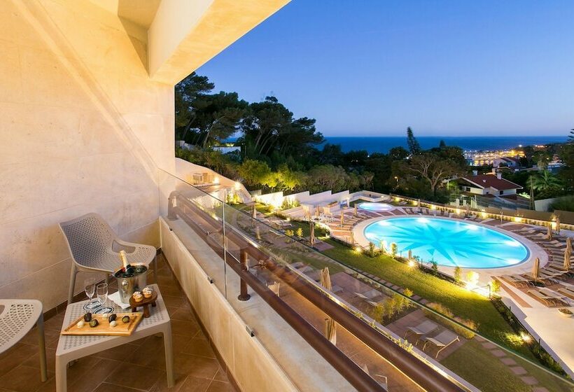 Люкс Премиум Вид на Бассейн, Four Points By Sheraton Sesimbra