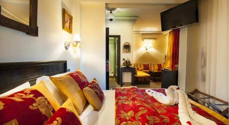 اتاق استاندارد سه نفره, Le Caspien Boutique