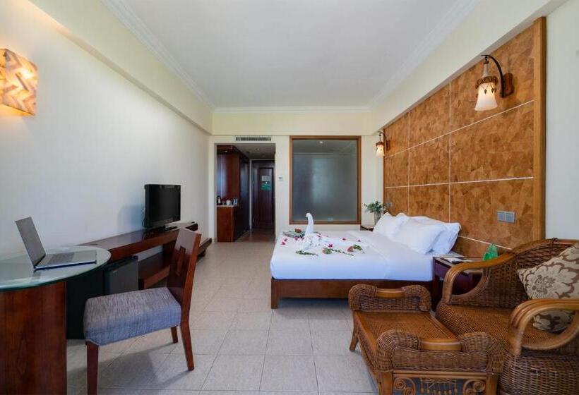 Номер Deluxe Вид на Море, Palm Beach Resort & Spa