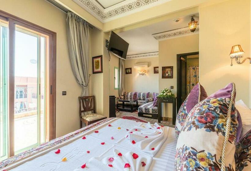 سوییت جونیور با بالکن, Le Caspien Boutique