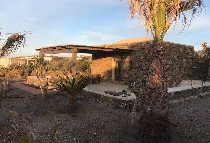 디럭스 스위트, I Dammusini Di Pantelleria