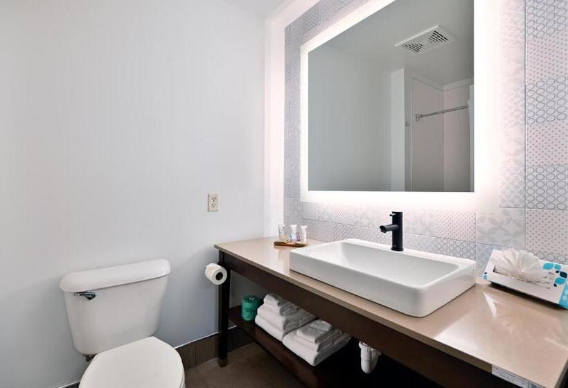 Люкс Кровать Кинг, Country Inn & Suites By Radisson, Bloomingtonnormal Airport, Il