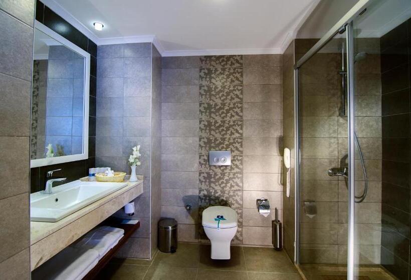 Семейный Номер, Palm Wings Beach Resort & Spa Kusadasi  All Inclusive