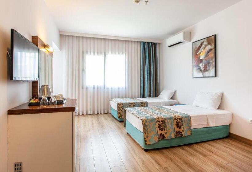 Семейный Номер, Palm Wings Beach Resort & Spa Kusadasi  All Inclusive