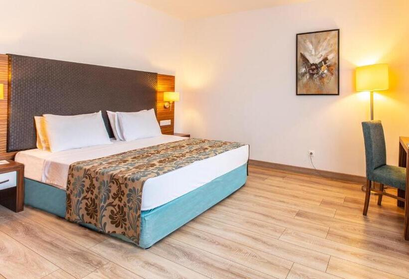 Номер Economy, Palm Wings Beach Resort & Spa Kusadasi  All Inclusive