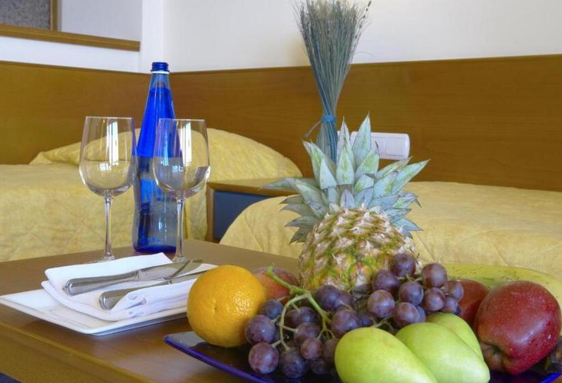 Апартаменты 1 Спальня Вид на Море, Sun Beach Resort