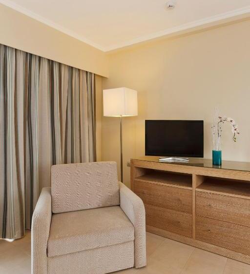 Апартаменты Deluxe 1 Спальня, Sun Beach Resort
