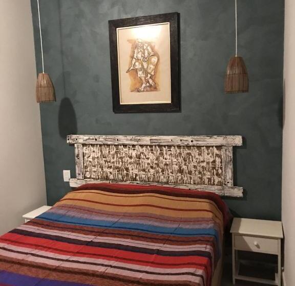 اتاق استاندارد با چشم‌انداز باغ, Suites Terrasol