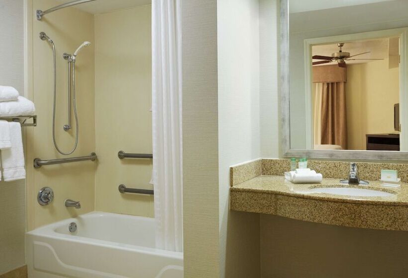 Engelliler için Süit, Homewood Suites By Hilton Raleigh Durham Ap/research Triangle