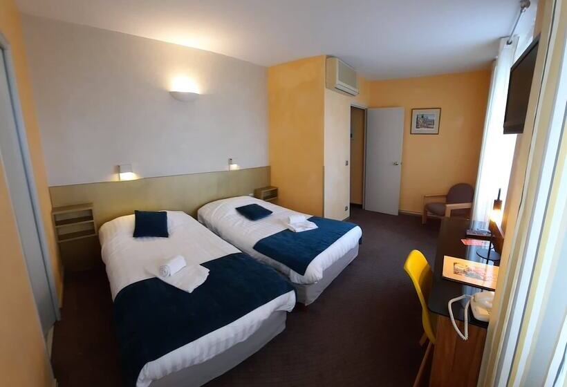 اتاق استاندارد, Logis Hôtels   Hôtel Et Restaurant Le Lion D Or