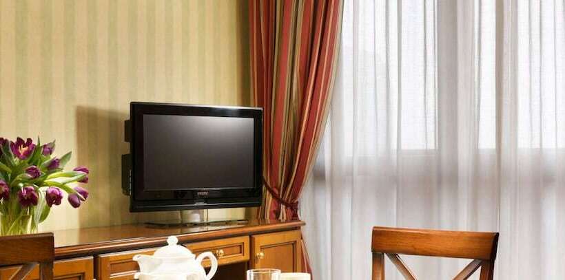 Классический Номер, UNA HOTELS Hotel & Residence Contessa Jolanda Milano