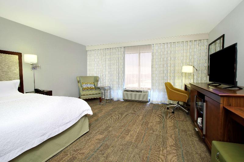 스탠다드 룸 킹사이즈 침대, Hampton Inn & Suites Columbus Hilliard