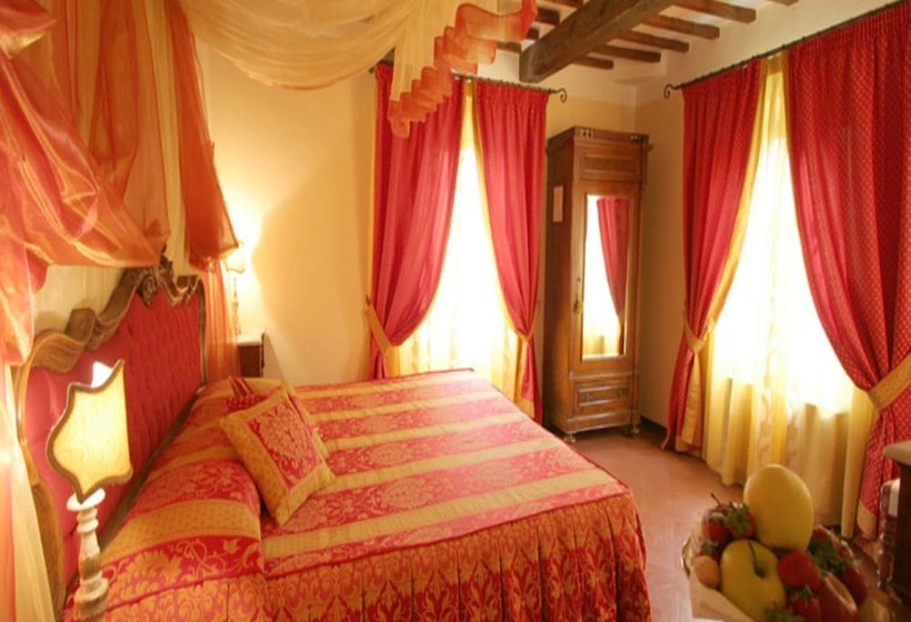 Люкс Классика, Relais La Corte Dei Papi