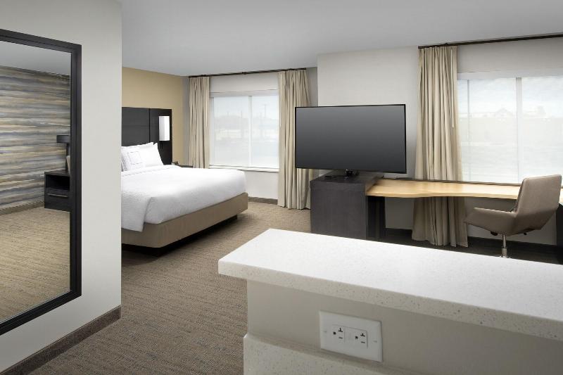 带大床的套房, Residence Inn By Marriott Lubbock University Area