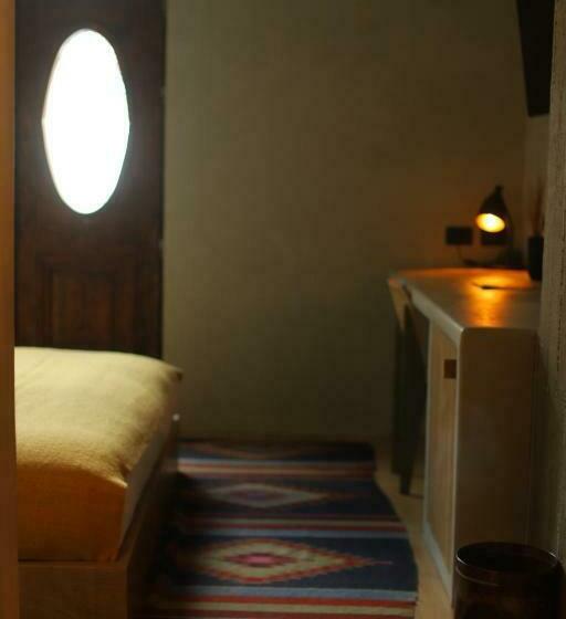 디럭스 룸, In Gallery Hotel & Spa