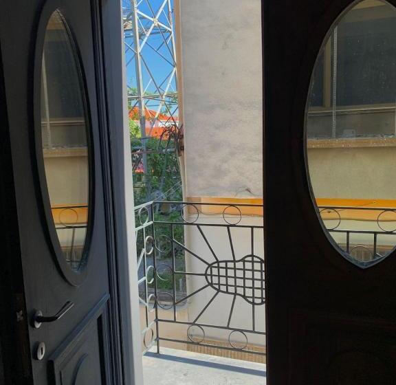 베이직 3인 룸, In Gallery Hotel & Spa