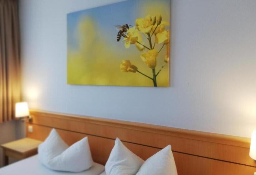 Номер Стандарт, Familienhotel Nahe Der Therme Erding