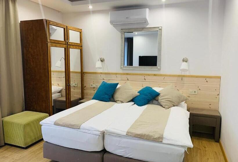 Студио Стандарт с Балконом, Egria Apartments