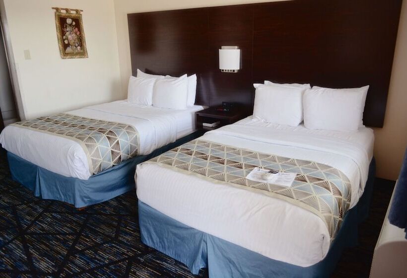 Номер Стандарт 2 Двуспальные Кровати, Frankenmuth Motel