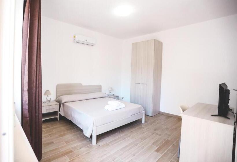 Номер Стандарт, Il Viaggiatore Via Rimini Serapo