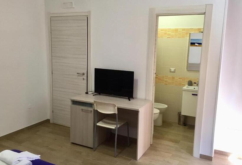 Номер Стандарт, Il Viaggiatore Via Rimini Serapo