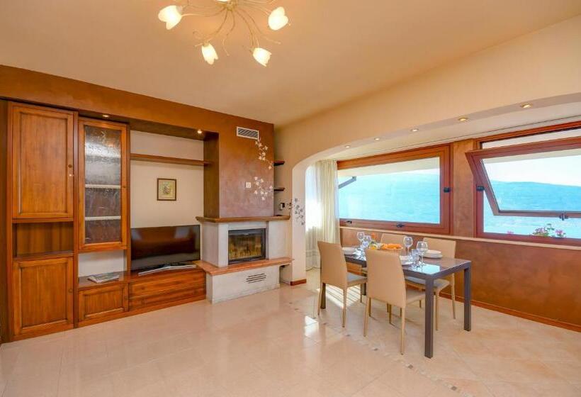 1 Bedroom Penthouse Apartment, Residence Calap