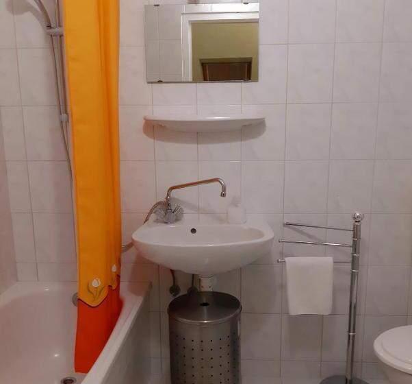اتاق استاندارد چهار تخته, Panoráma Szállás