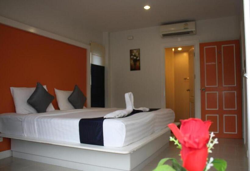 Номер Deluxe, Phuket Racha Kata Homestay