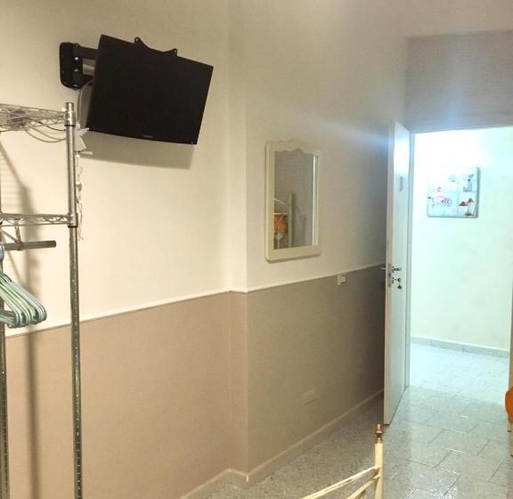 Трехместный Номер Стандарт с Балконом, Vesuview Guest House Near The Ruins