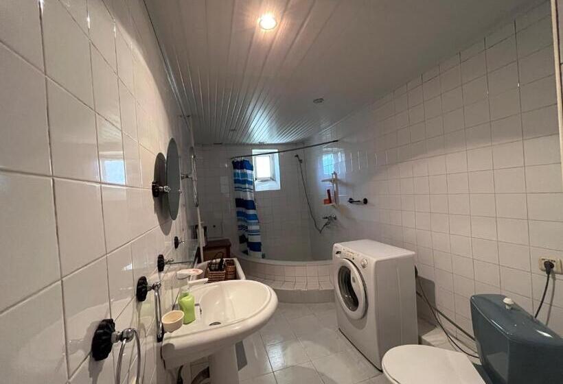 اتاق استاندارد, Apricot Tree B&b