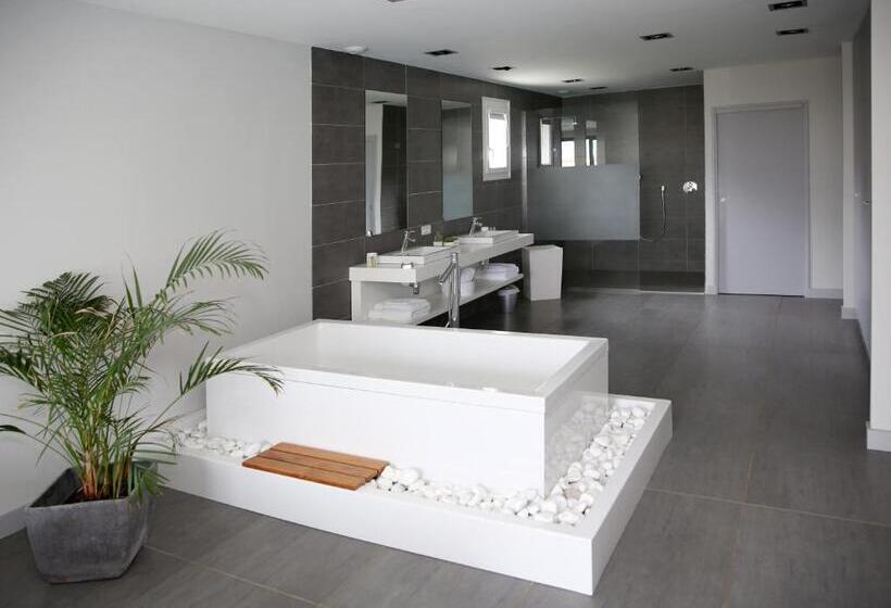 Номер Стандарт Вид на Море, Lafitenia Resort