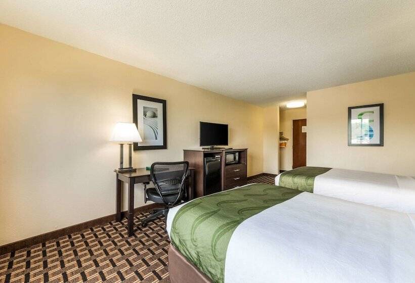 Номер Стандарт 2 Двуспальные Кровати, Quality Inn Huntersville Near Lake Norman